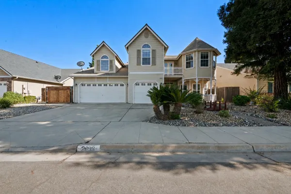 $599,900 | 2693 East Lester Avenue, Fresno, CA 93720