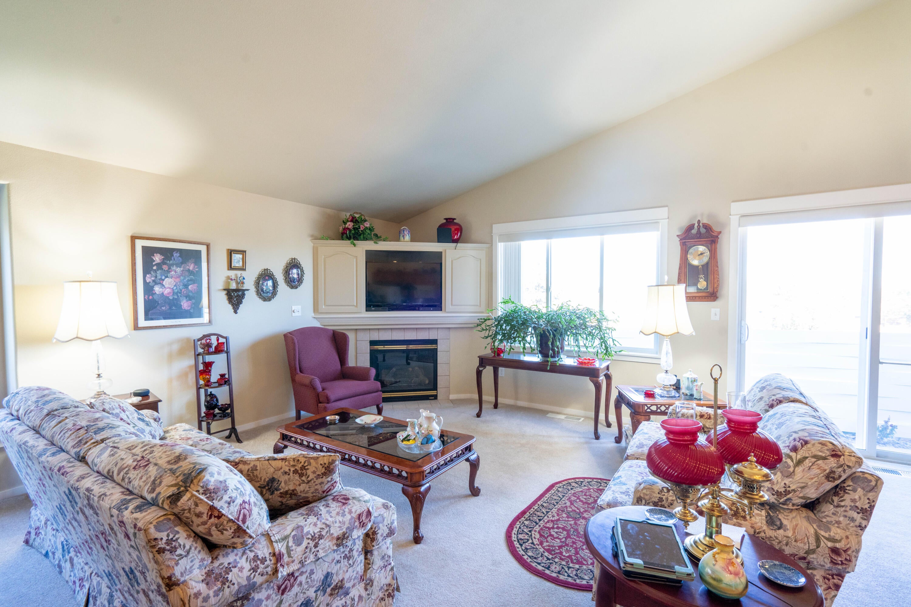 3564 Southwest 29th Street Redmond, OR 97756 - Photo 13 of 37 DSC08541-HDR