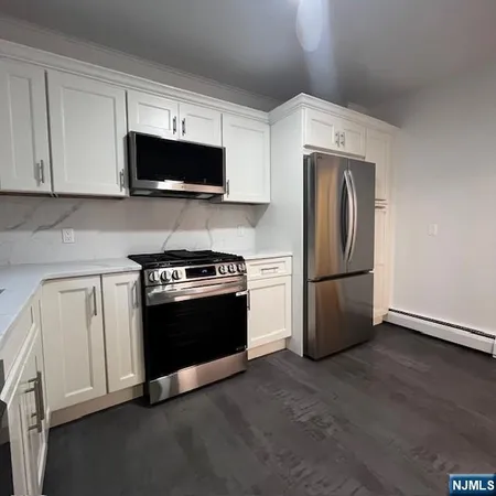 $2,900 | 32 Ontario Street, Dumont, NJ 07628