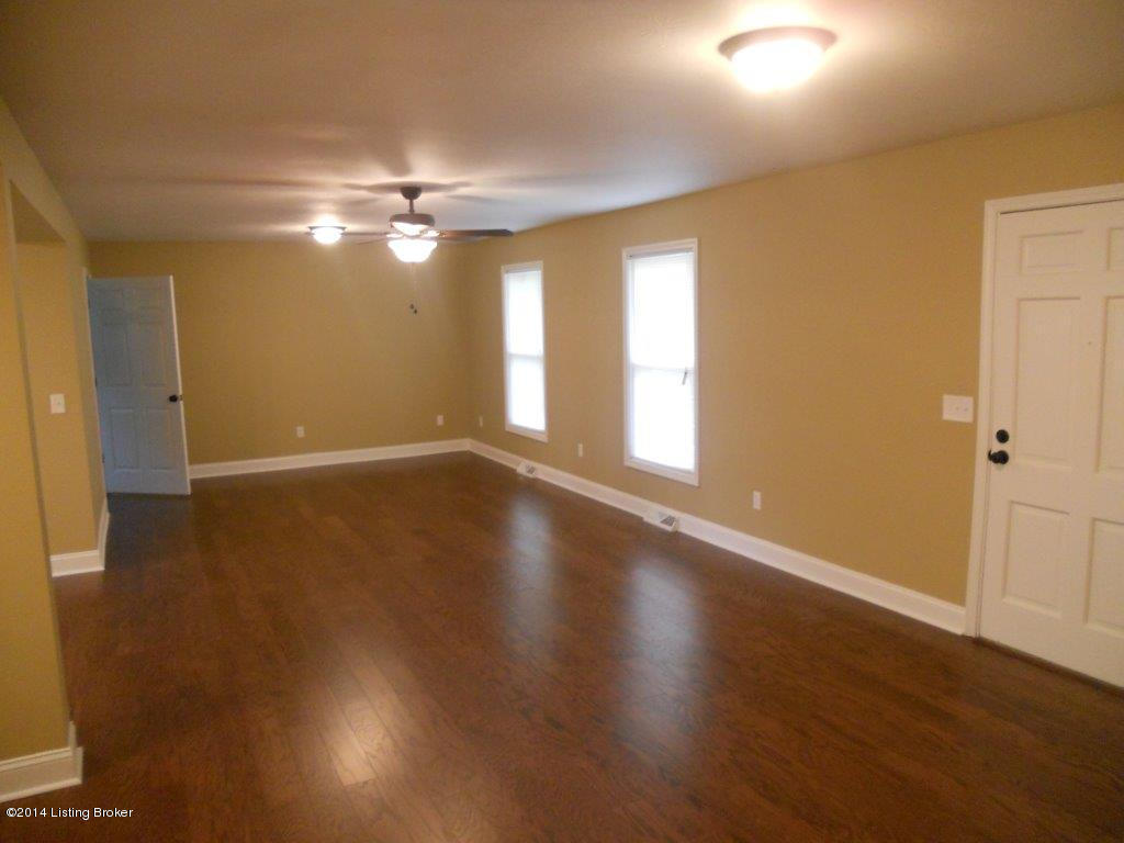 880 Cheyenne Road Radcliff, KY 40160 - Photo 11 of 47 DSCN2084