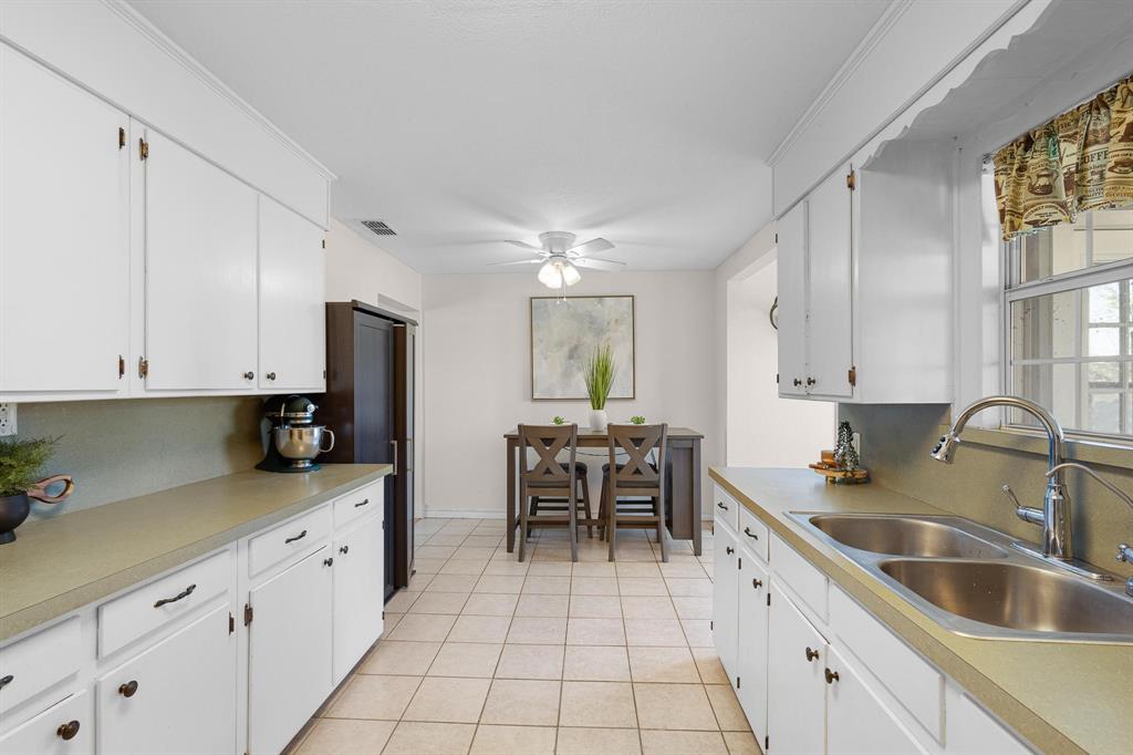 638 Main Street Paradise, TX 76073 - Photo 10 of 28