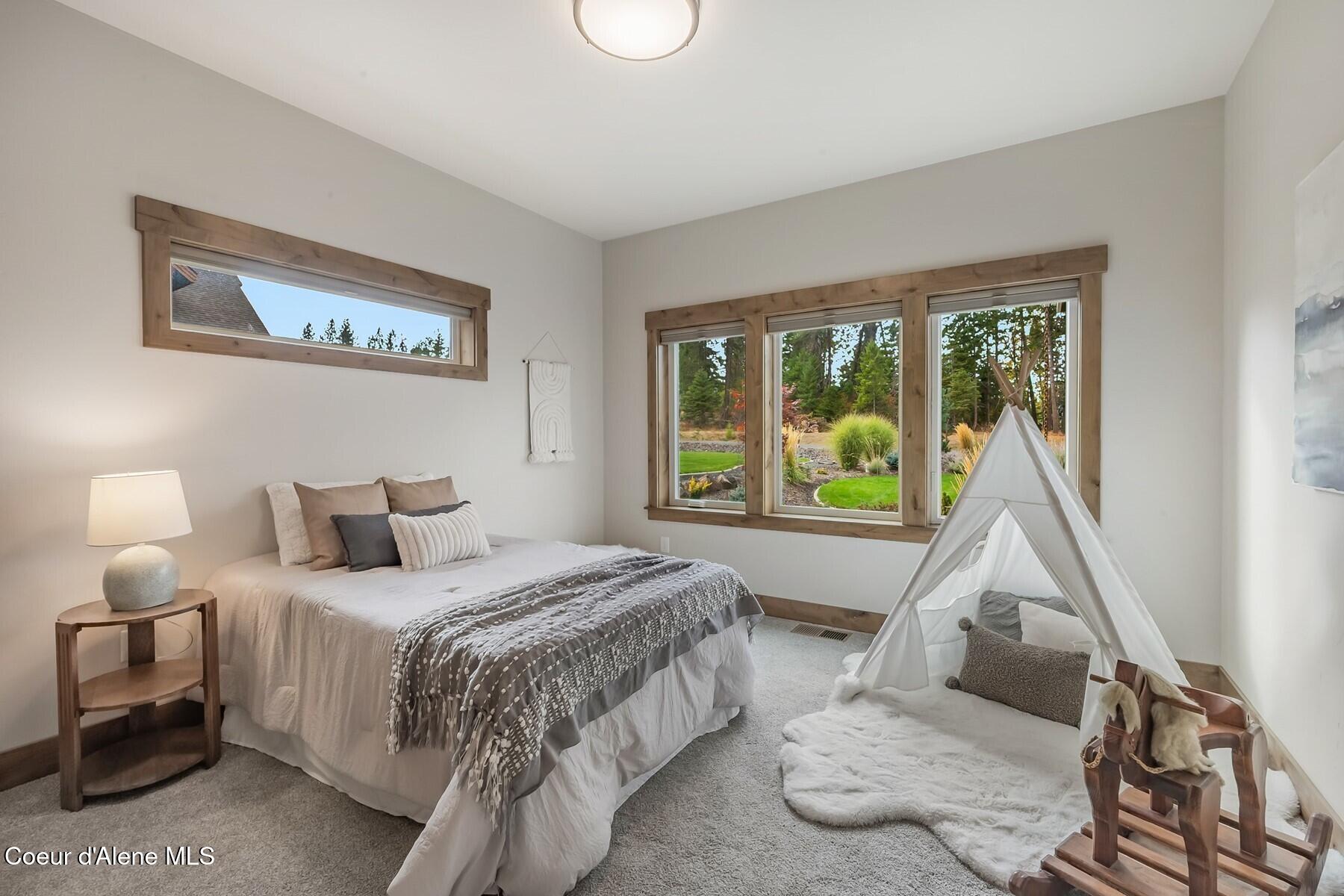 12091 North Tracey Road Hayden, ID 83835 - Photo 31 of 49 Guest Bedroom 3