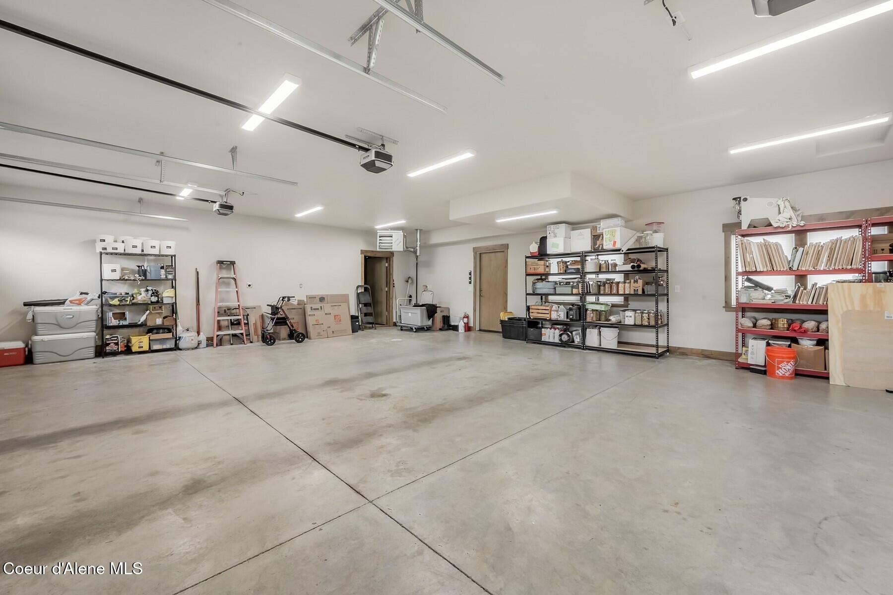 12091 North Tracey Road Hayden, ID 83835 - Photo 40 of 49 3 Car Garage