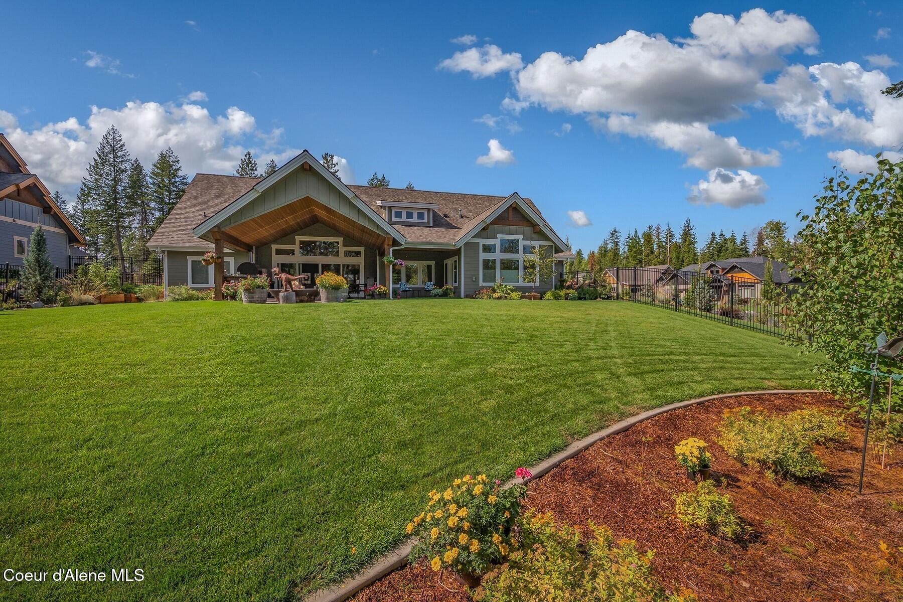 12091 North Tracey Road Hayden, ID 83835 - Photo 44 of 49 Expansive Lawn