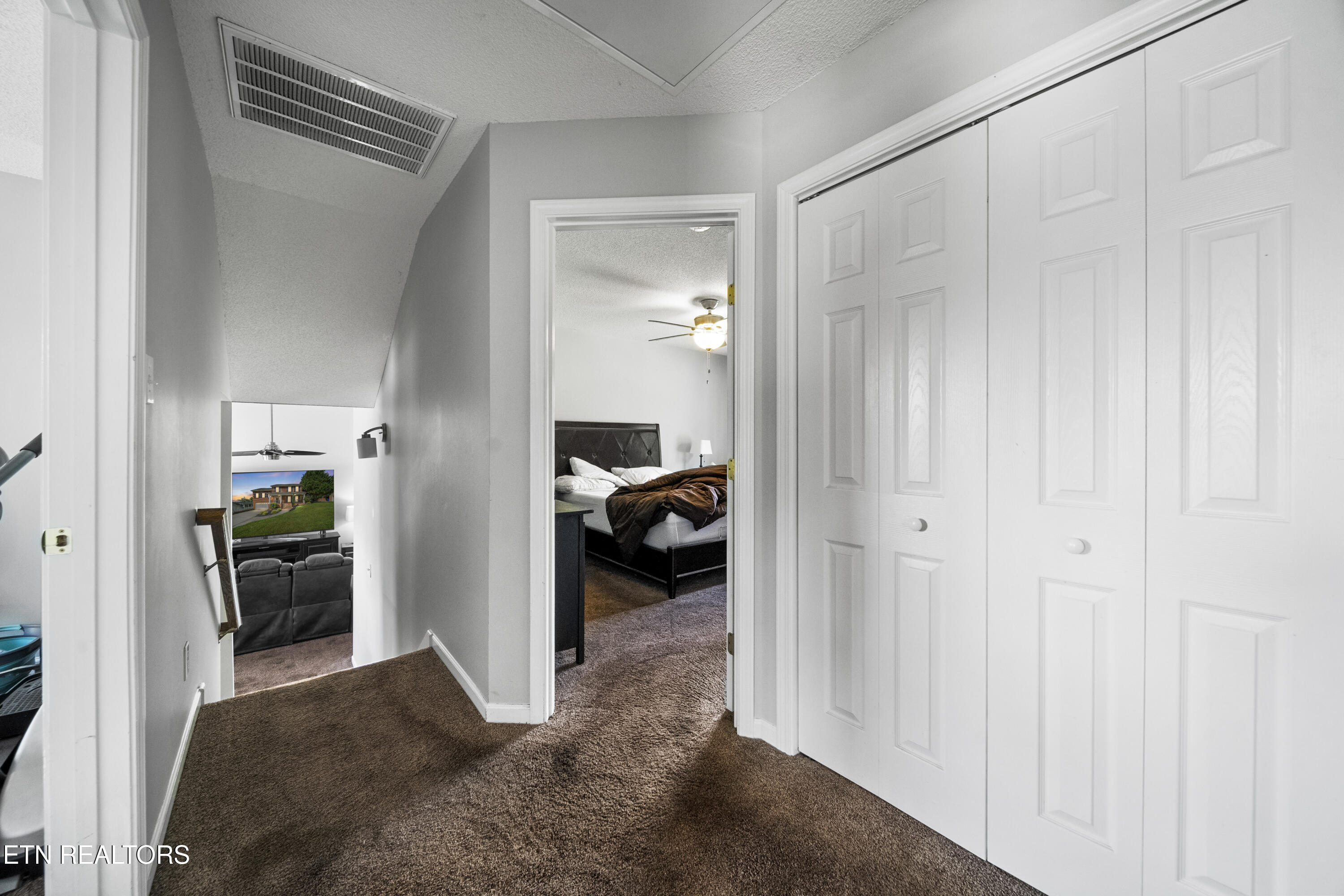 1837 Falling Waters Road Knoxville, TN 37922 - Photo 20 of 27 HALLWAY