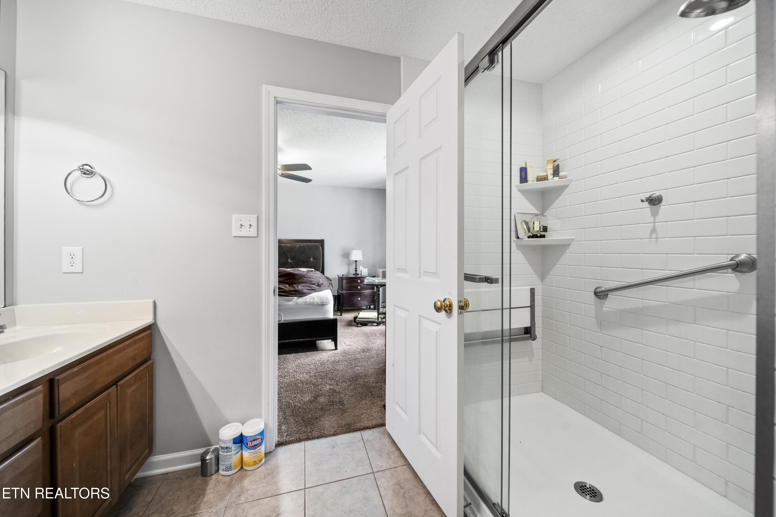 1837 Falling Waters Road Knoxville, TN 37922 - Photo 23 of 27 BATHROOM 1