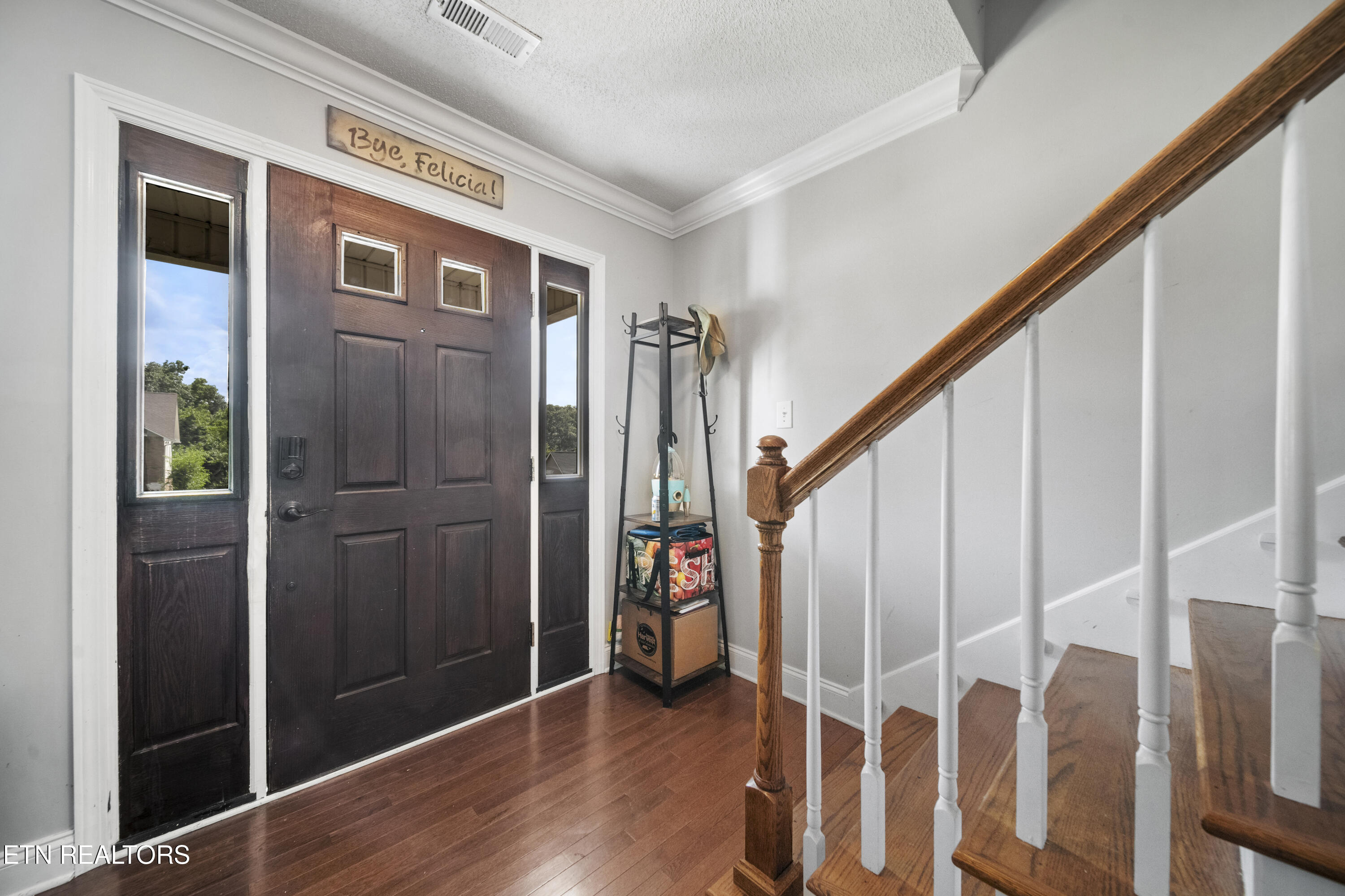 FOYER