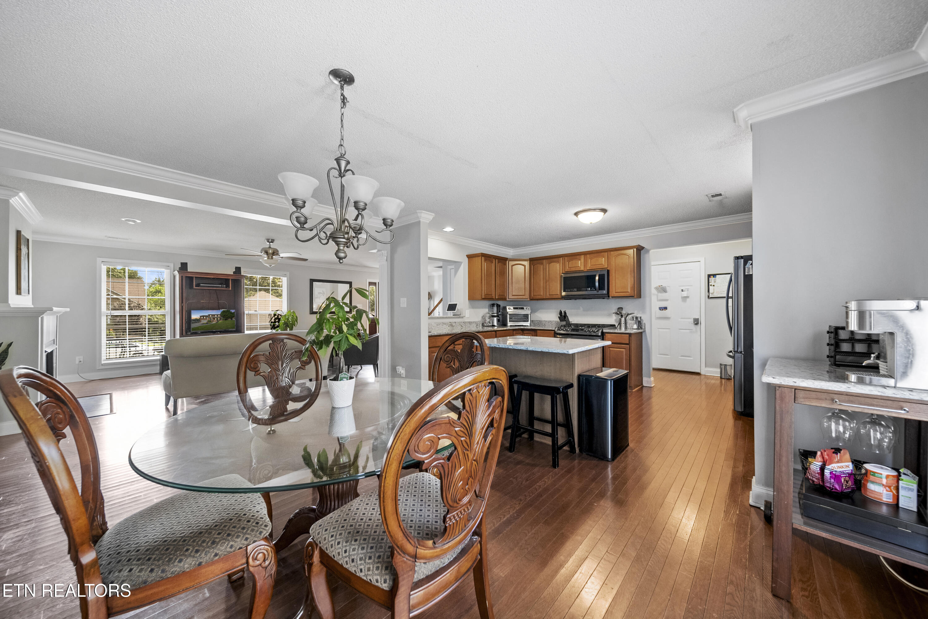 1837 Falling Waters Road Knoxville, TN 37922 - Photo 9 of 27 DINING