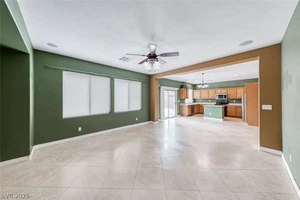 $2,450 | 6342 Heather Creek Place, Las Vegas, NV 89122
