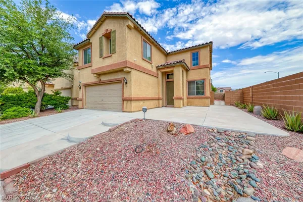 $2,450 | 6342 Heather Creek Place, Las Vegas, NV 89122