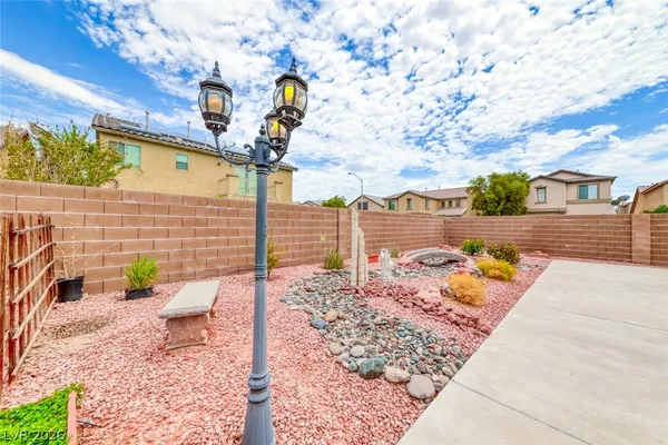 $2,450 | 6342 Heather Creek Place, Las Vegas, NV 89122
