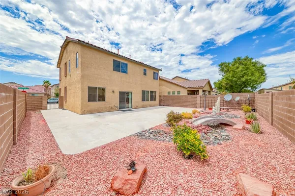 $2,450 | 6342 Heather Creek Place, Las Vegas, NV 89122