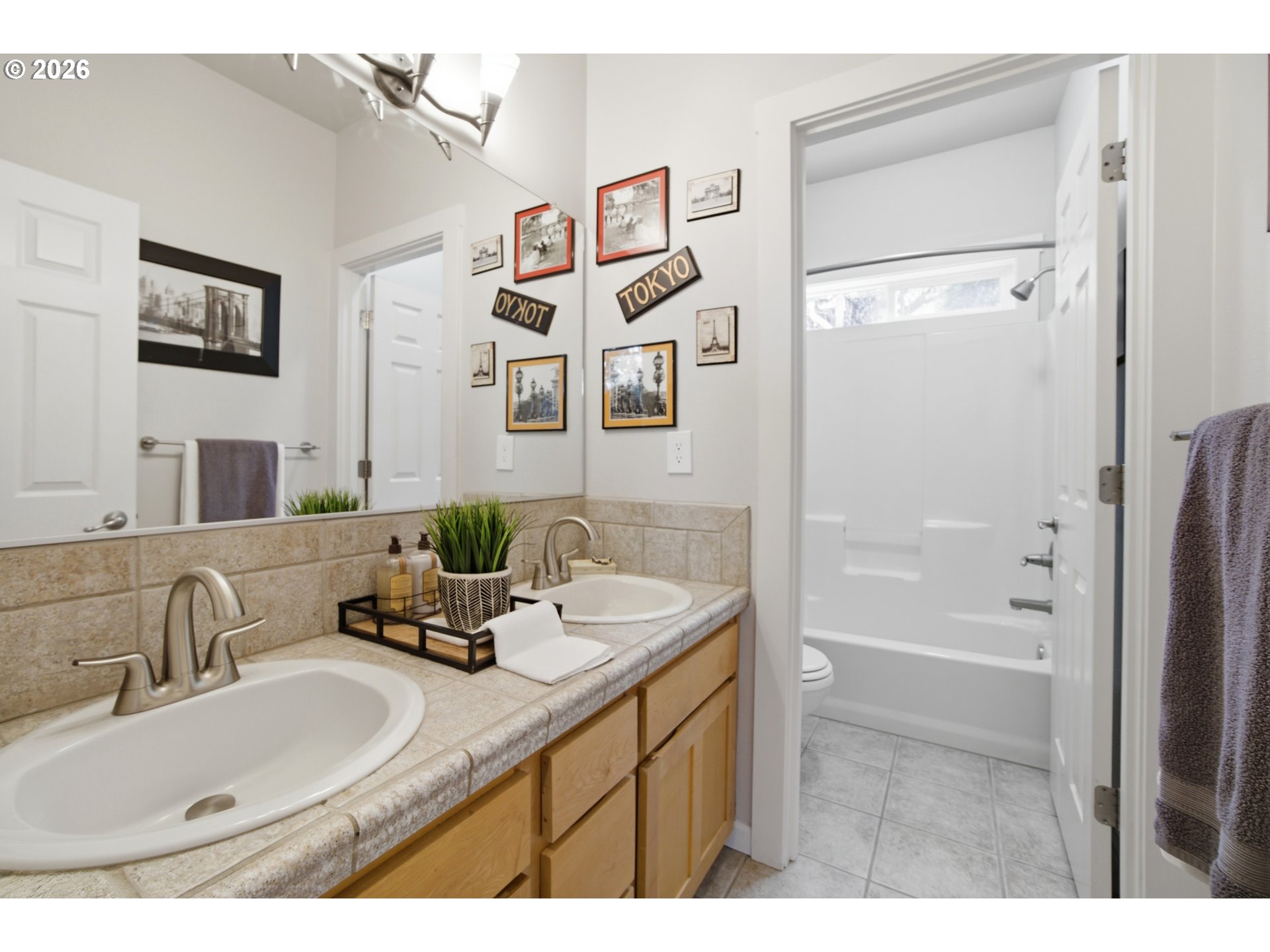 15233 Southwest Turnagain Drive Portland, OR 97224 - Photo 16 of 46