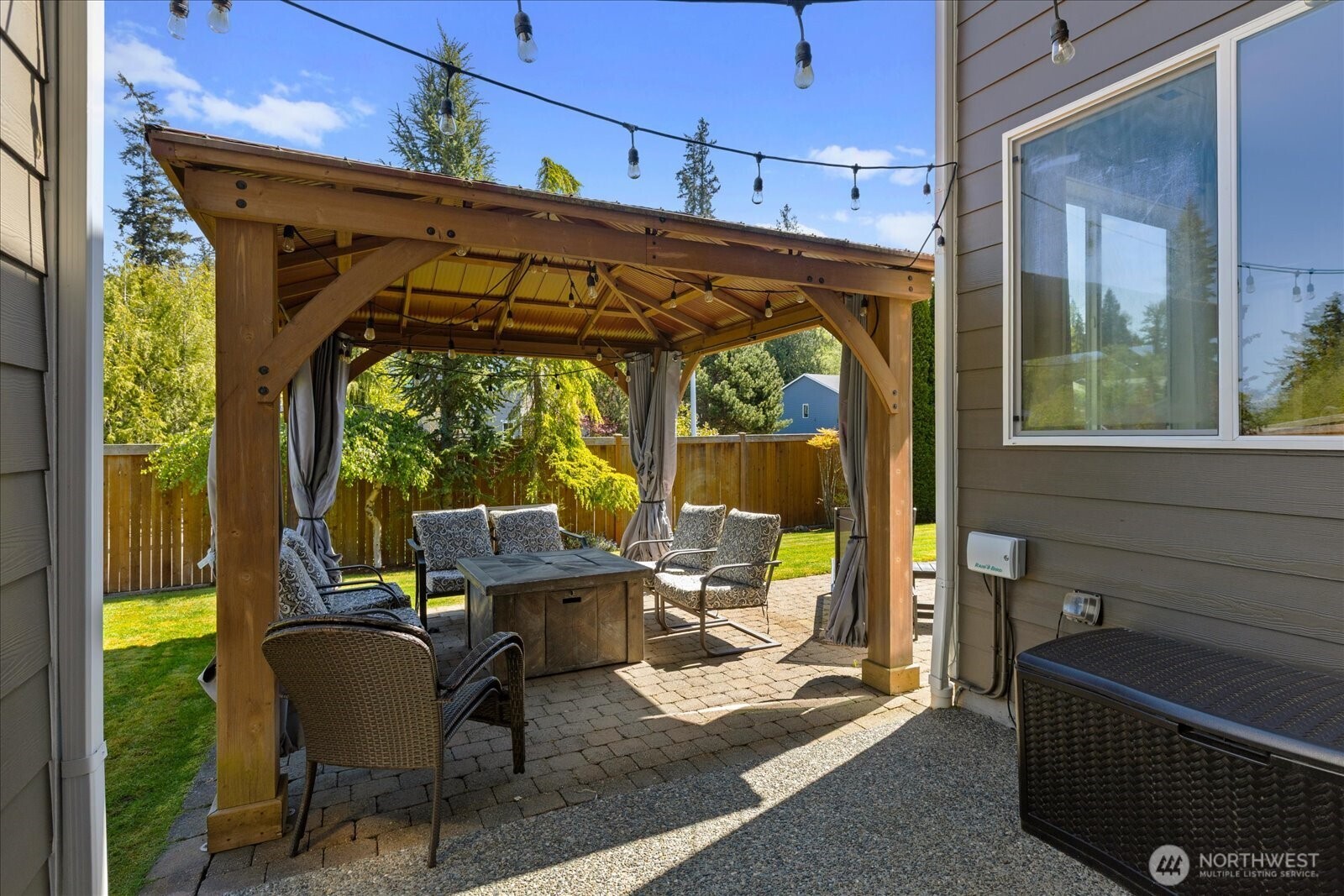 1074 Ridge Street Mukilteo, WA 98275 - Photo 33 of 40 Gallery Image 33