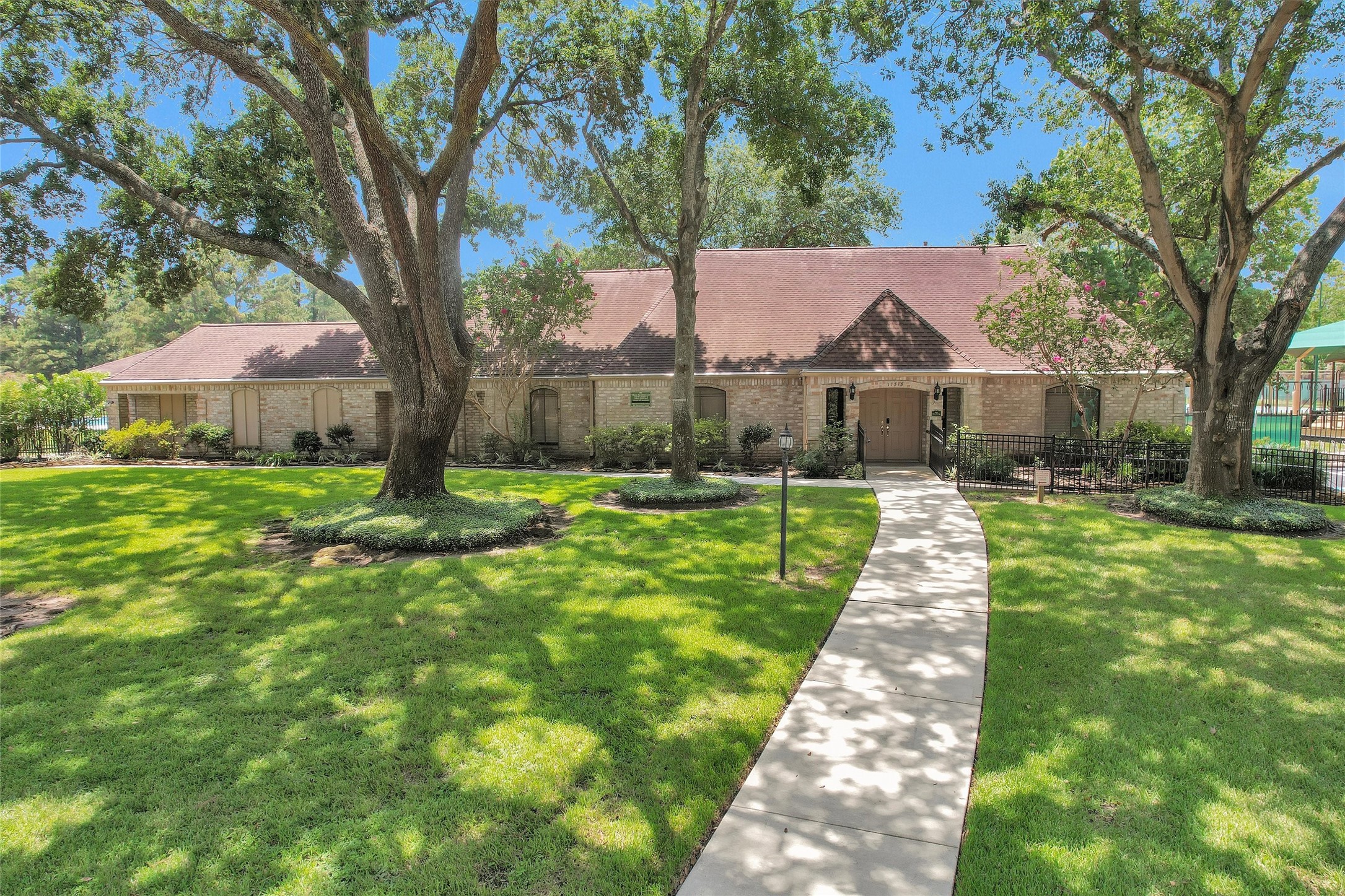 6227 Rippling Hollow Drive Spring, TX 77379 - Photo 46 of 50 Clubhouse.