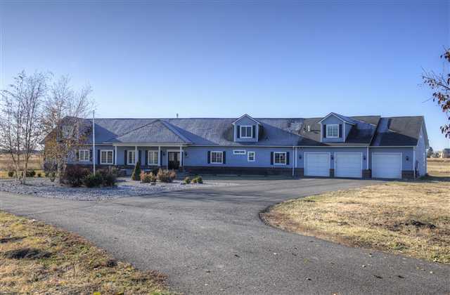 3217 West Strong Road Spokane, WA 99208 - Photo 1 of 9 Gallery Image 1
