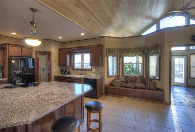 3217 West Strong Road Spokane, WA 99208 - Photo 4 of 9 Gallery Image 4