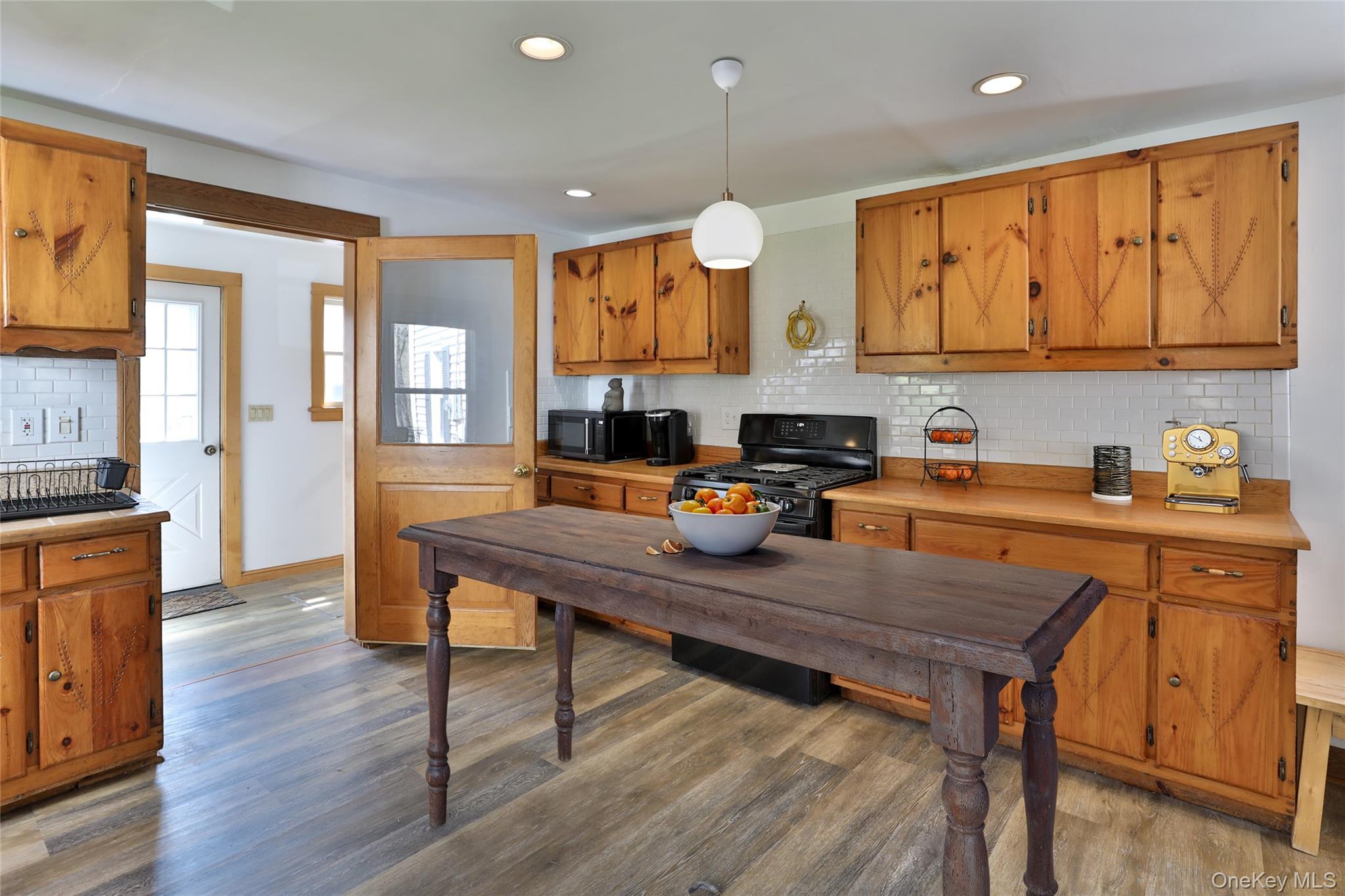 176 Williams Road Red Hook, NY 12571 - Photo 11 of 41