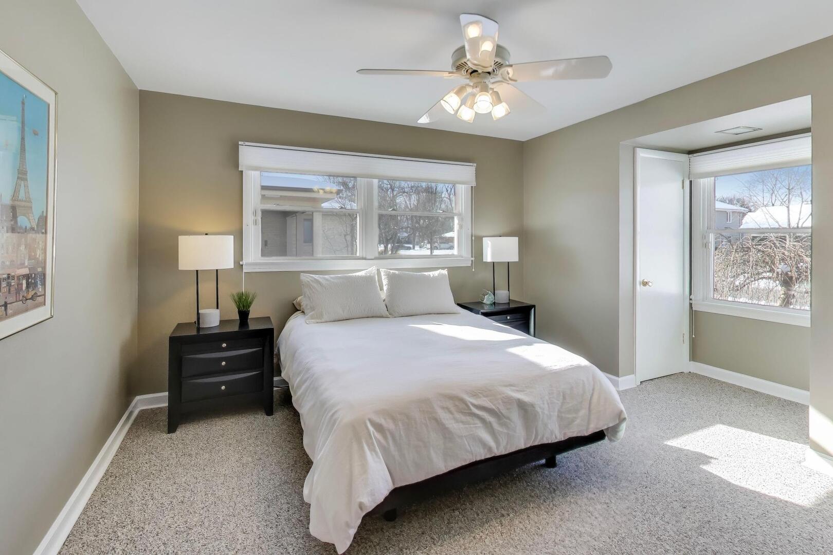 925 Indian Road Glenview, IL 60025 - Photo 16 of 39