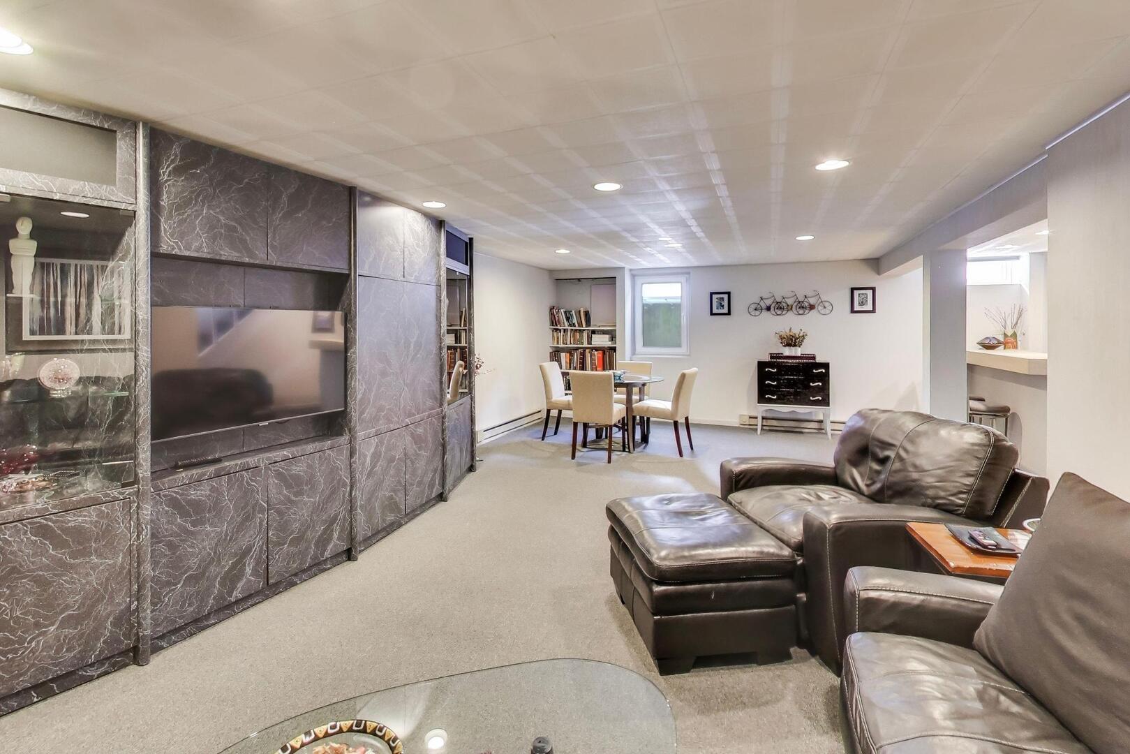 925 Indian Road Glenview, IL 60025 - Photo 21 of 39