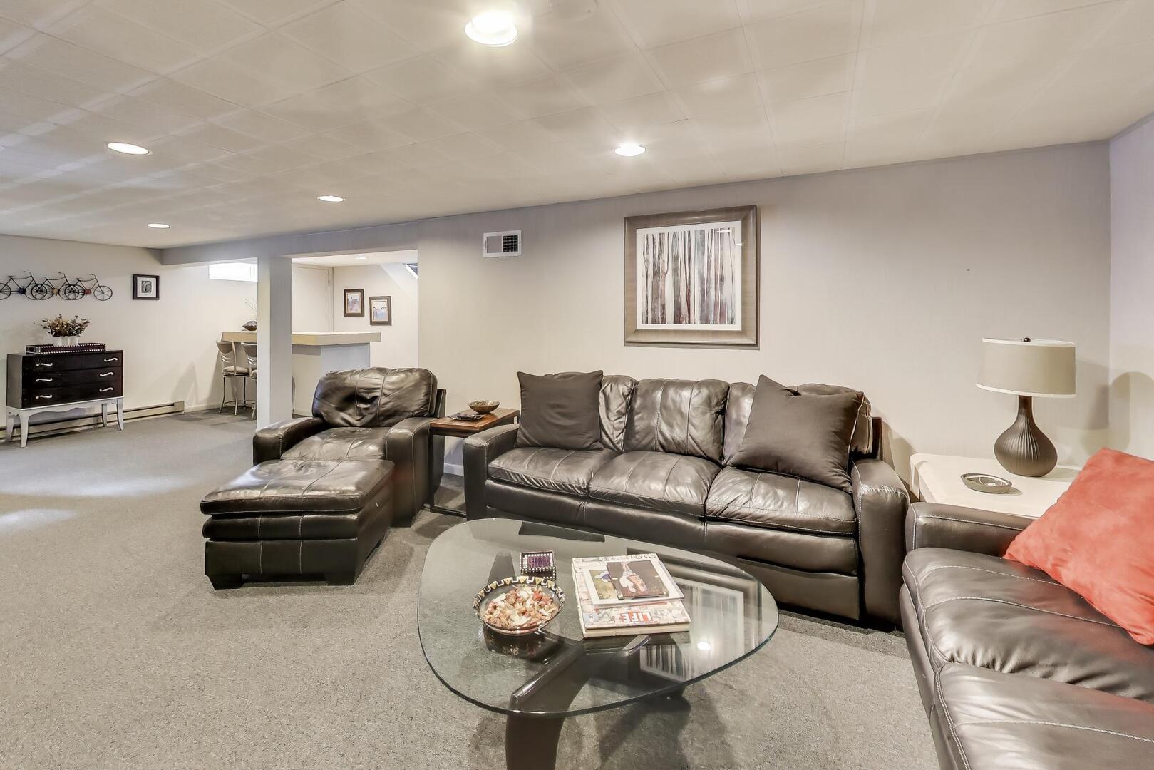 925 Indian Road Glenview, IL 60025 - Photo 22 of 39