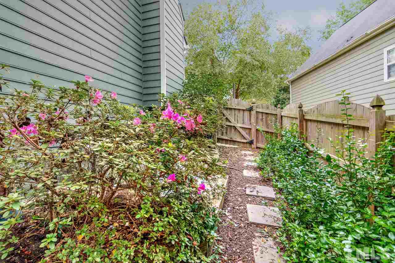 6809 Coventry Ridge Road Raleigh, NC 27616 - Photo 3 of 25 Gallery Image 3