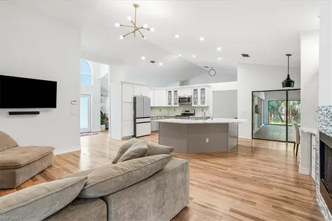 $1,000,000 | 5991 Golden Oaks Lane, Naples, FL 34119