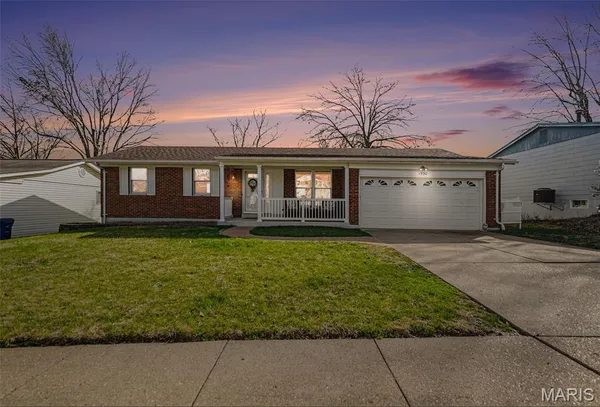 $290,000 | 1590 Codorniz Lane, Fenton, MO 63026