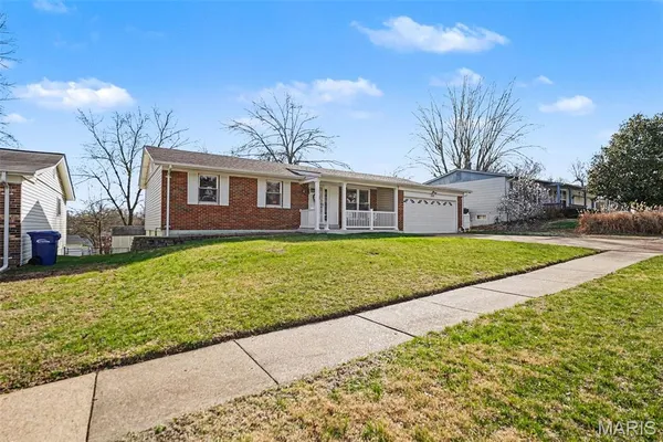 $290,000 | 1590 Codorniz Lane, Fenton, MO 63026