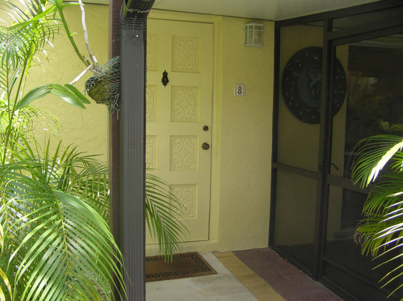 591 Sombrero Beach Road, Unit 8 Marathon, FL 33050 - Photo 2 of 21 ENTRY