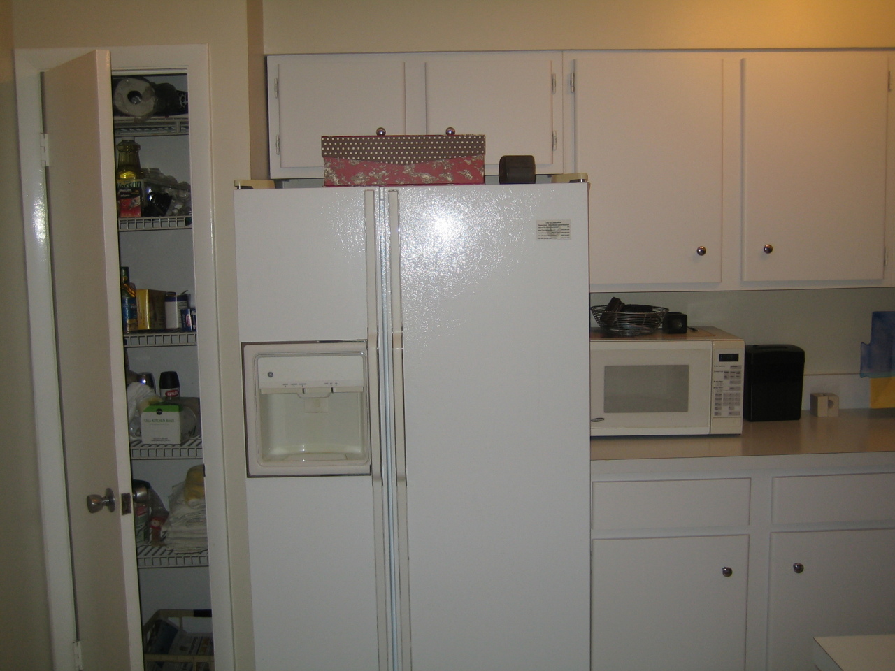 591 Sombrero Beach Road, Unit 8 Marathon, FL 33050 - Photo 6 of 21 Pantry