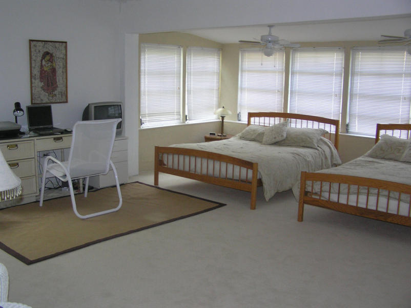 591 Sombrero Beach Road, Unit 8 Marathon, FL 33050 - Photo 10 of 21 GUEST BEDROOM