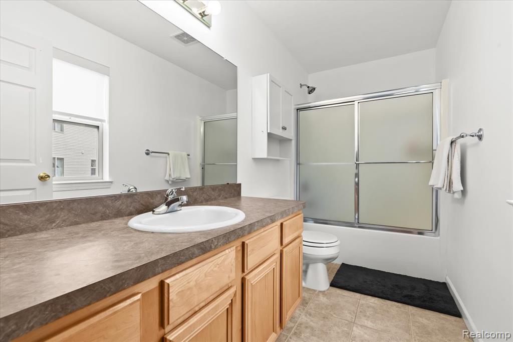 4685 Summer Ridge Drive Howell, MI 48843 - Photo 15 of 27