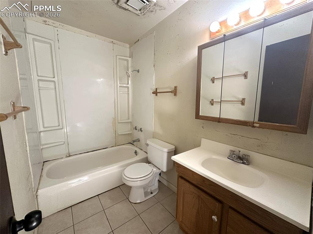 6625 Dublin Loop West, Unit 4 Colorado Springs, CO 80918 - Photo 8 of 11