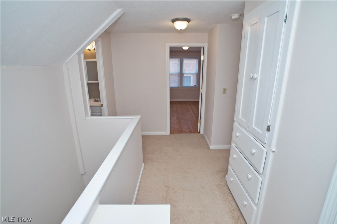 3607 Bainbridge Road Cleveland, OH 44118 - Photo 17 of 28