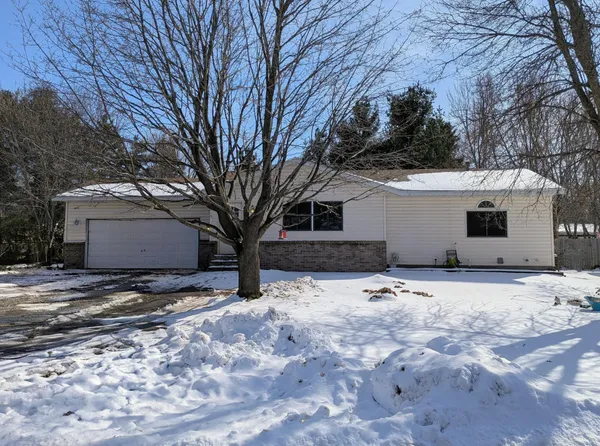 $274,900 | 6119 Red Fox Run, North Branch, MN 55056