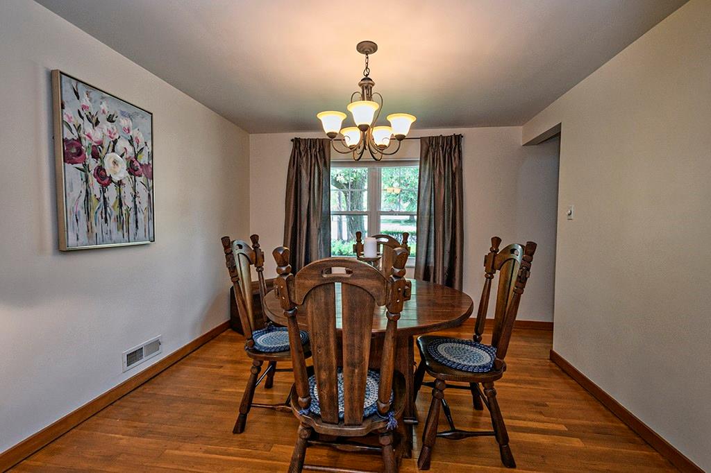 130 Dorseyville Road Pittsburgh, PA 15215 - Photo 7 of 17 Dining Room