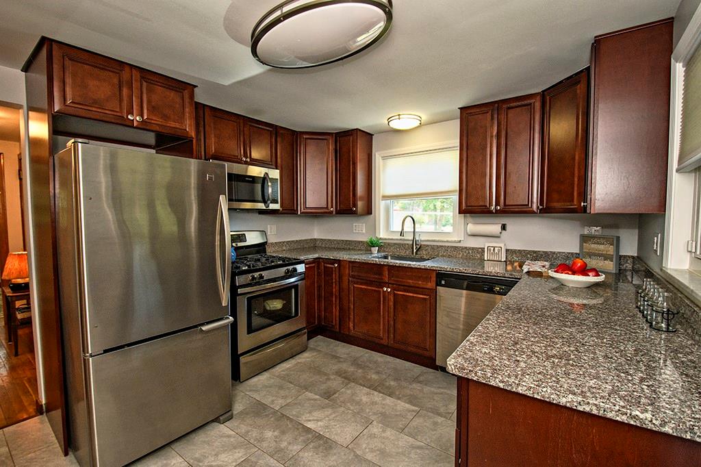 130 Dorseyville Road Pittsburgh, PA 15215 - Photo 8 of 17 Granite Kitchen