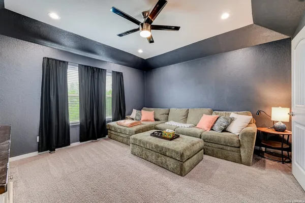 $2,600 | 5175 Top Ridge Lane, Schertz, TX 78108