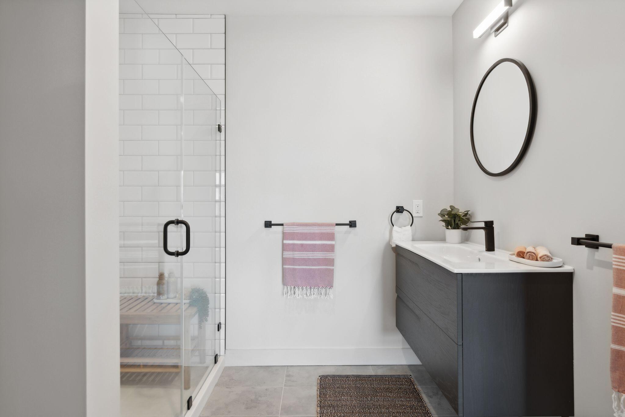 75 Chestnut Street, Unit 609 Portland, ME 04101 - Photo 20 of 42 Primary Bath Ensuite