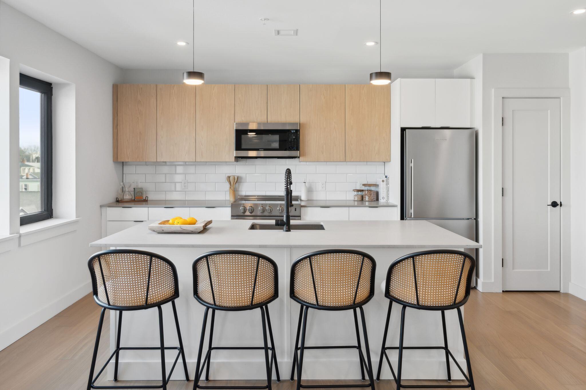 75 Chestnut Street, Unit 609 Portland, ME 04101 - Photo 4 of 42 Kitchen