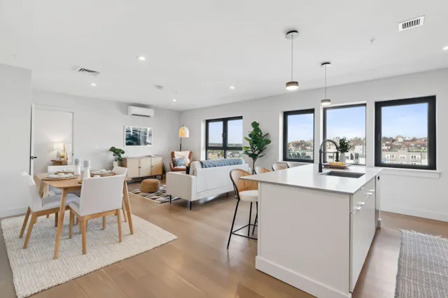 $599,000 | 75 Chestnut Street, Unit 609, Portland, ME 04101