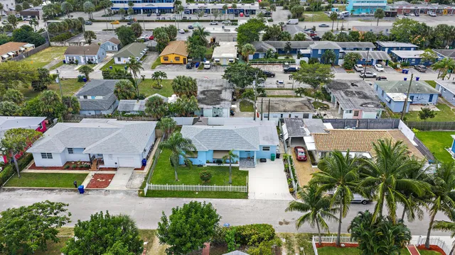 $3,400 | 135 East 28th Street, Riviera Beach, FL 33404