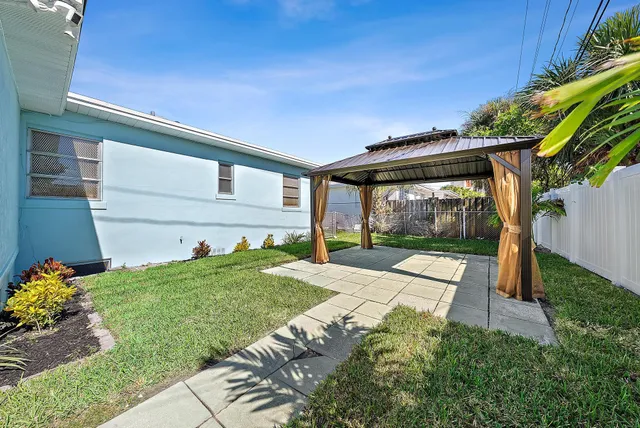 $3,400 | 135 East 28th Street, Riviera Beach, FL 33404