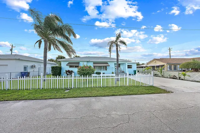 $3,400 | 135 East 28th Street, Riviera Beach, FL 33404