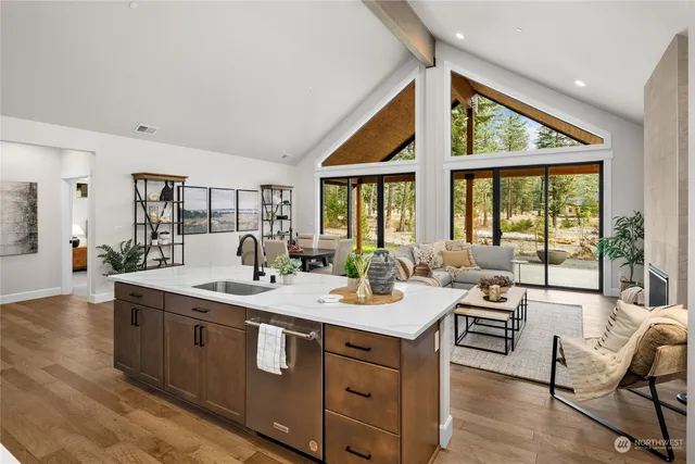 $1,299,900 | 80 Plateau Loop, Cle Elum, WA 98922