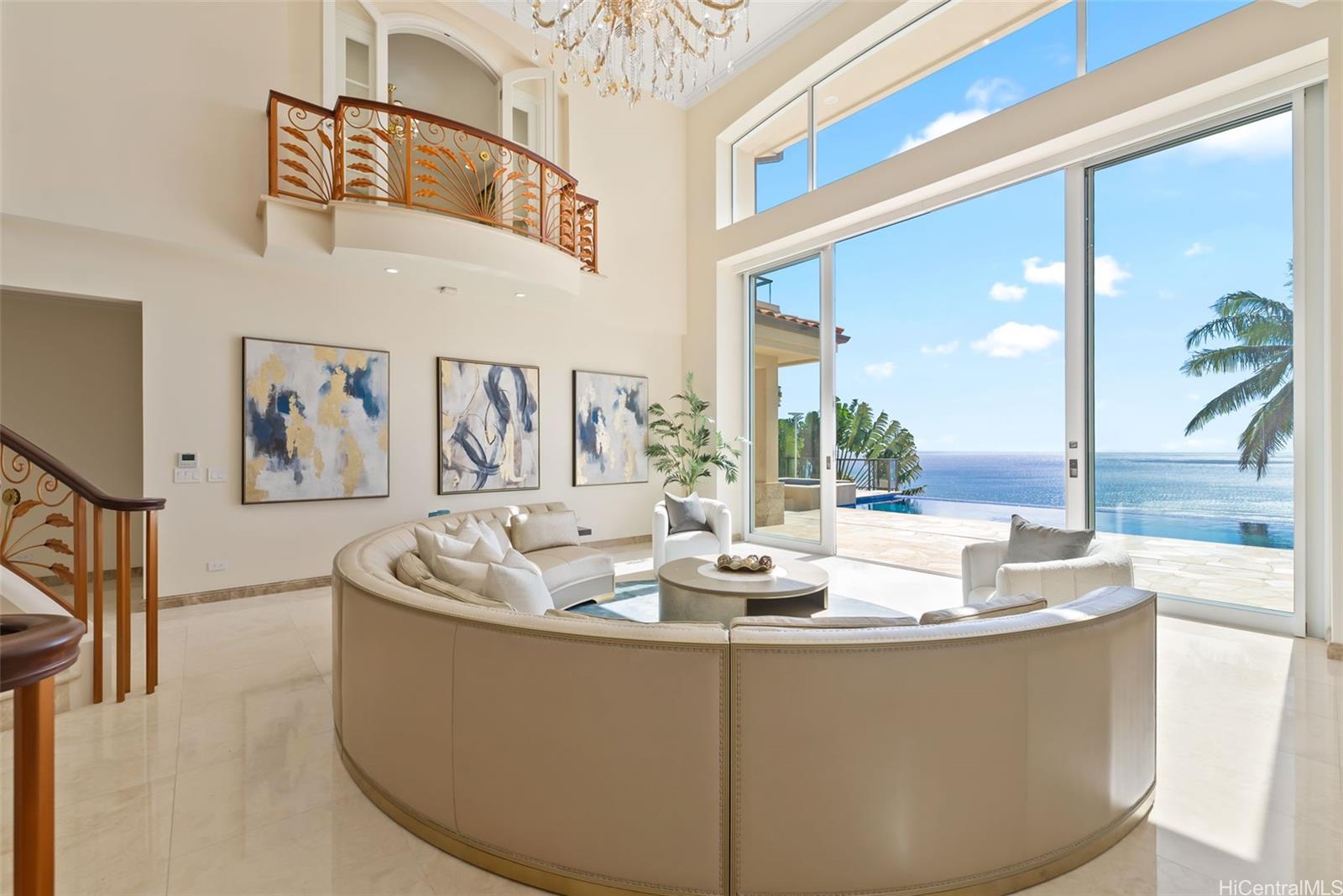 269 Kaialii Place Honolulu, HI 96821 - Photo 3 of 25 a dining room with large window