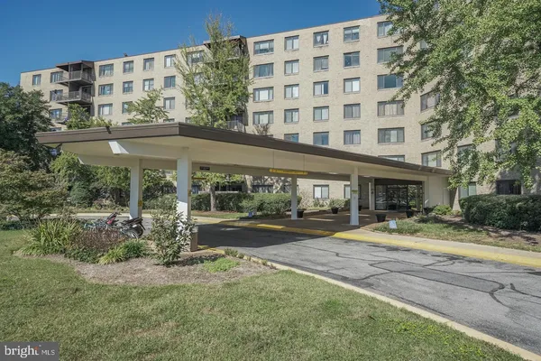 $129,900 | 3450 Toledo Terrace, Unit 512, Hyattsville, MD 20782