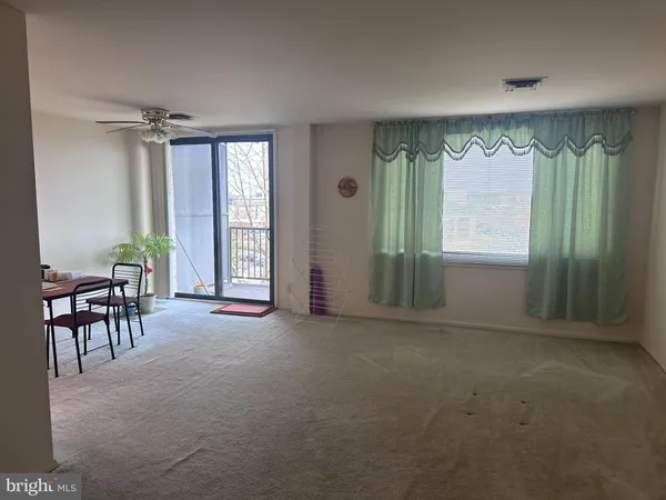 $129,900 | 3450 Toledo Terrace, Unit 512, Hyattsville, MD 20782