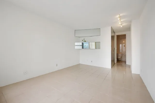 $3,100 | 7000 John F. Kennedy Boulevard, Unit 17C, West New York, NJ 07093